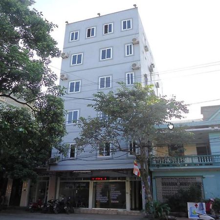 Anh Linh 1 Hotel Dong Hoi Bagian luar foto