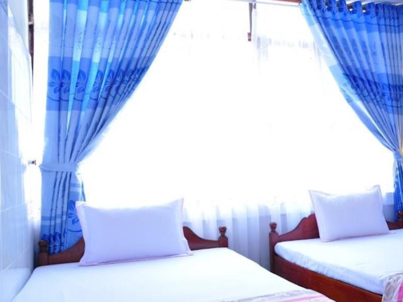 Anh Linh 1 Hotel Dong Hoi Bagian luar foto