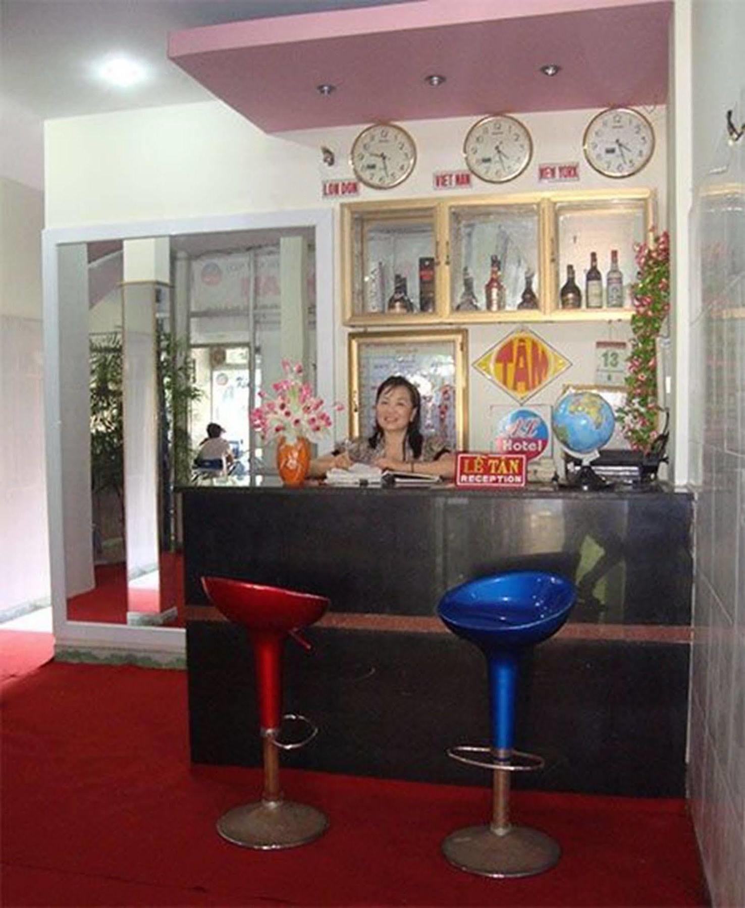 Anh Linh 1 Hotel Dong Hoi Bagian luar foto