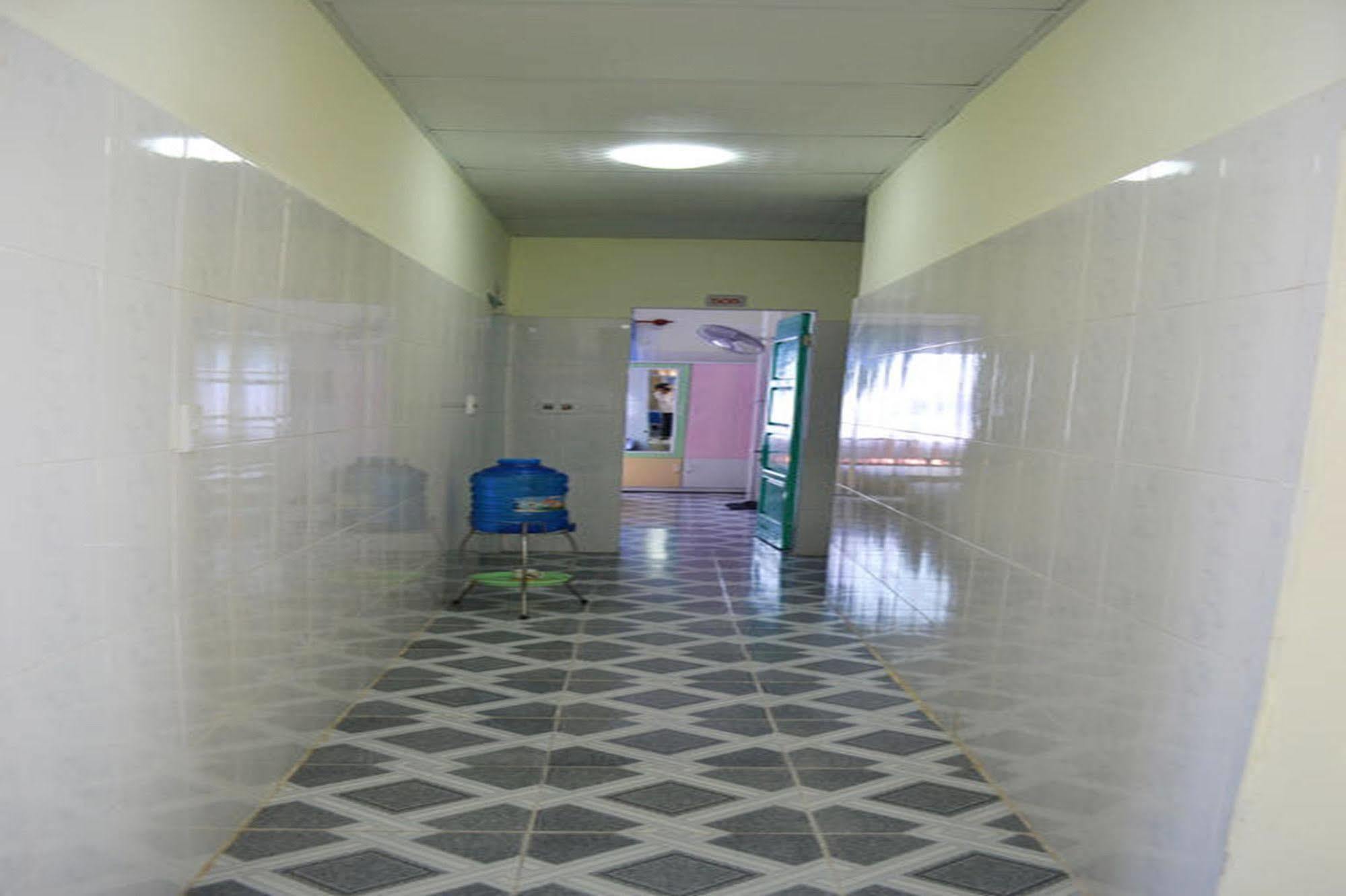 Anh Linh 1 Hotel Dong Hoi Bagian luar foto